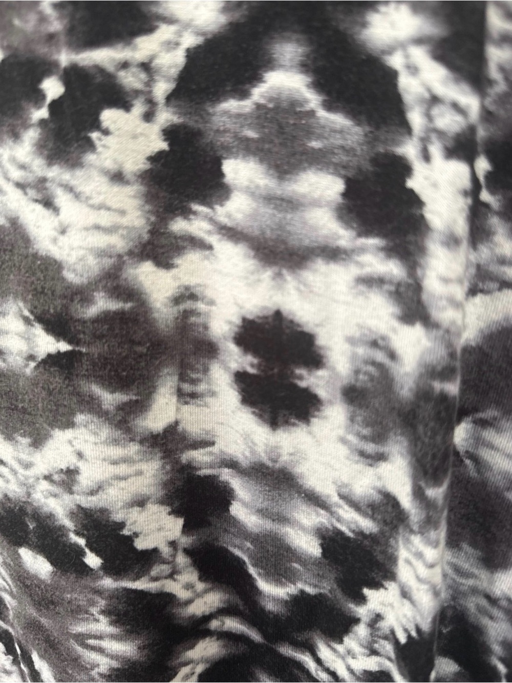 Kim & Cami Black and White Tie-Dye Scoop Neck Top - Picture 3 of 5